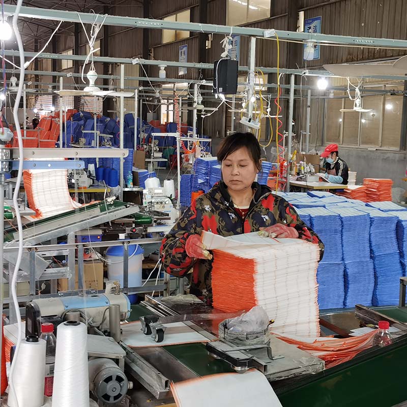 射洪洗洁巾工厂展示